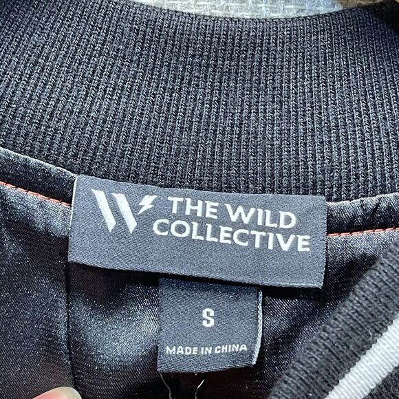 Chicago Bulls Satin Bomber Jacket Coat Youth Small The Wild Collective - Picture 7 of 8